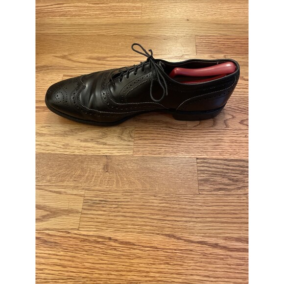 Allen Edmonds \